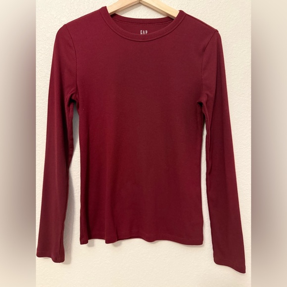 GAP Ribbed Long Sleeve Tee Bundle – Women’s M Pink, Burgundy, Light Blue - Picture 4 of 6